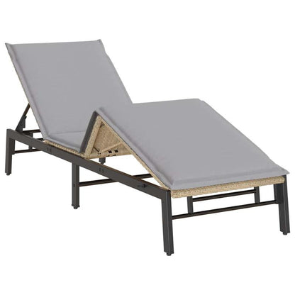 Ligstoel – Zonne-ligstoel – Tuinstoel – Relaxstoel – Lounger – Beige Poly Rattan – Ergonomisch Verstelbaar – Gel Memory Foam Kussen