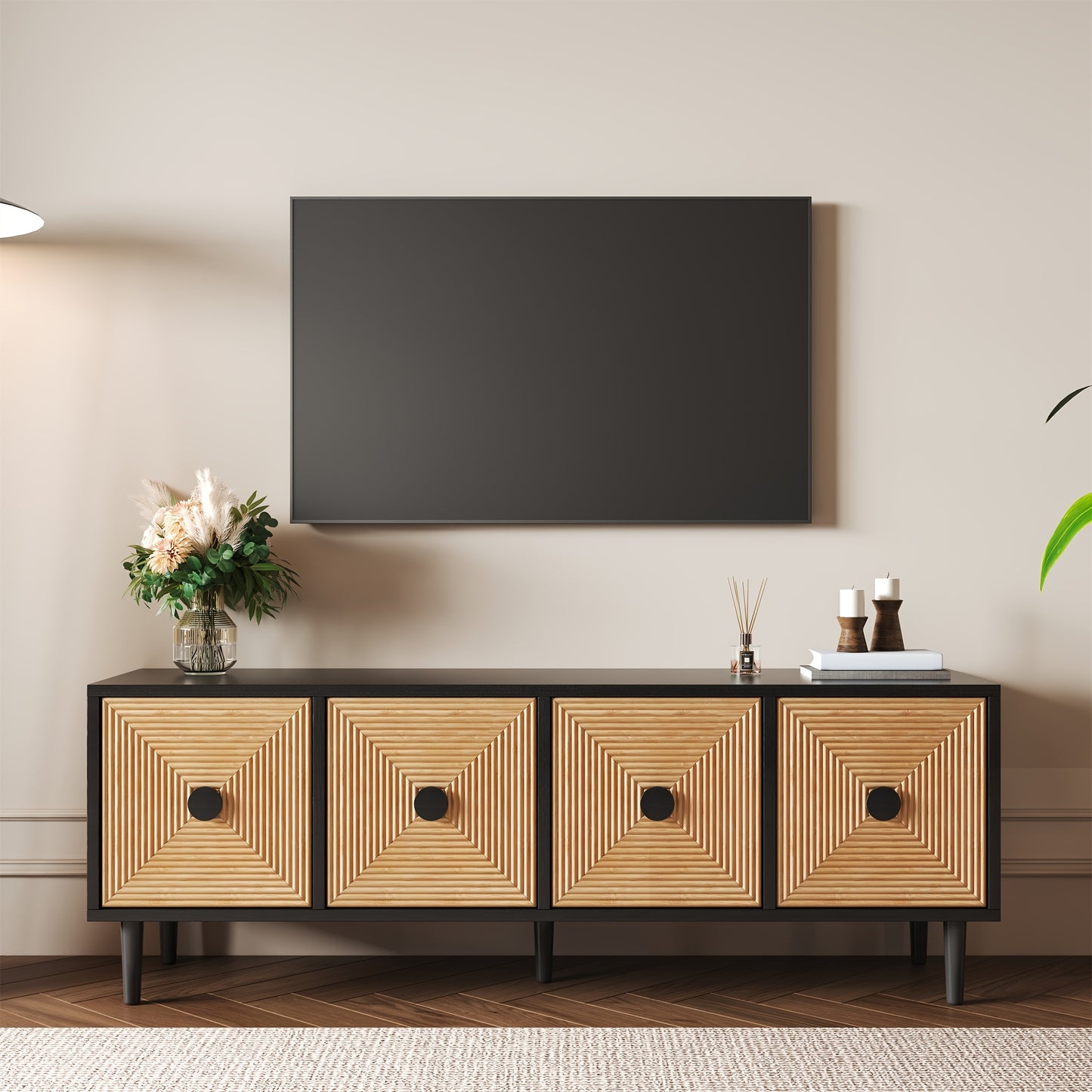 TV-meubel – Tv-kast – Lowboard – Media meubel – Entertainment kast – Zwart met bamboe – Laag design 150x38x55 cm – Ruime opbergruimte