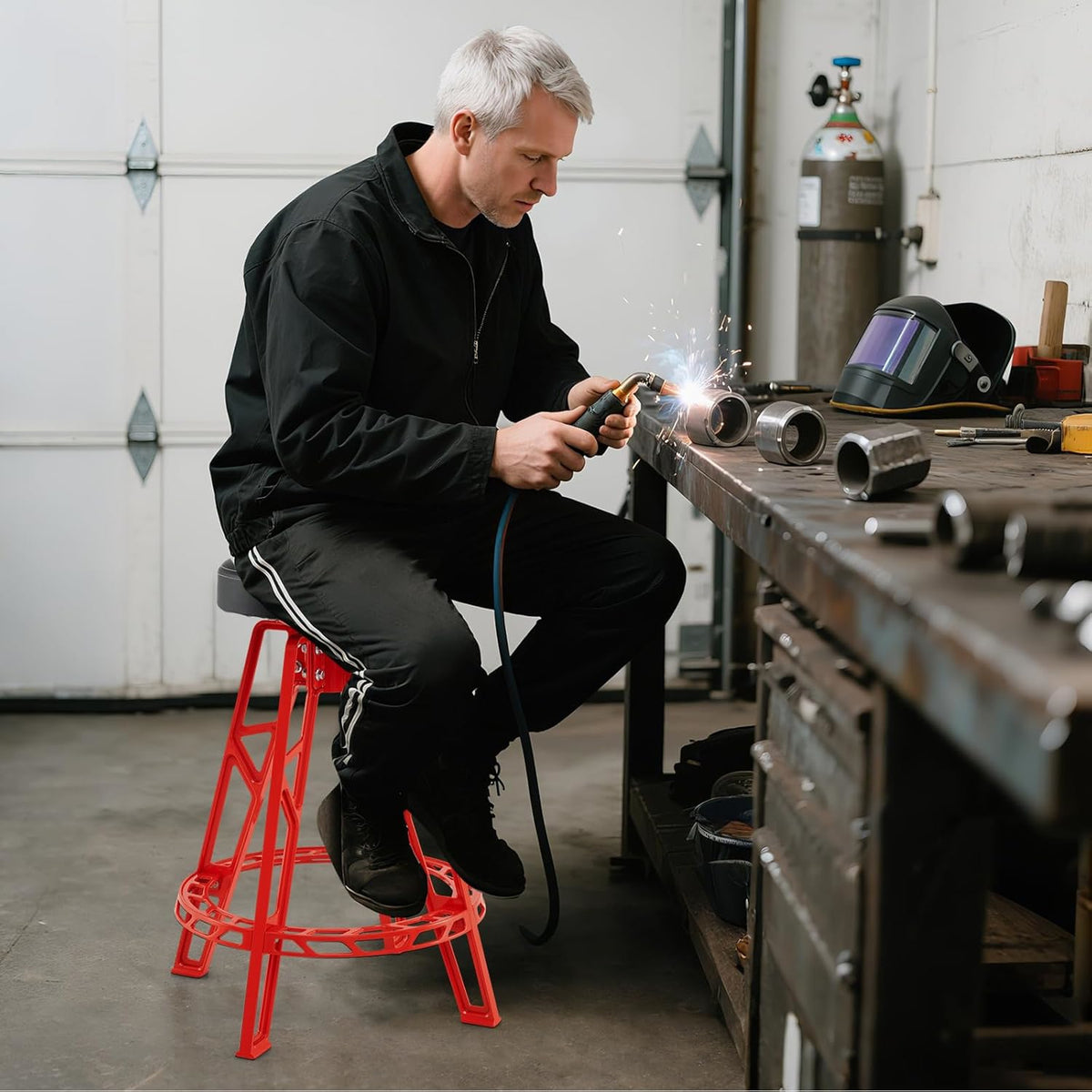 Draaistoel Werkkruk – Werkstoel Werkbank Krukje – Rood – Ergonomisch PVC Zitvlak – Stevig Metalen Frame