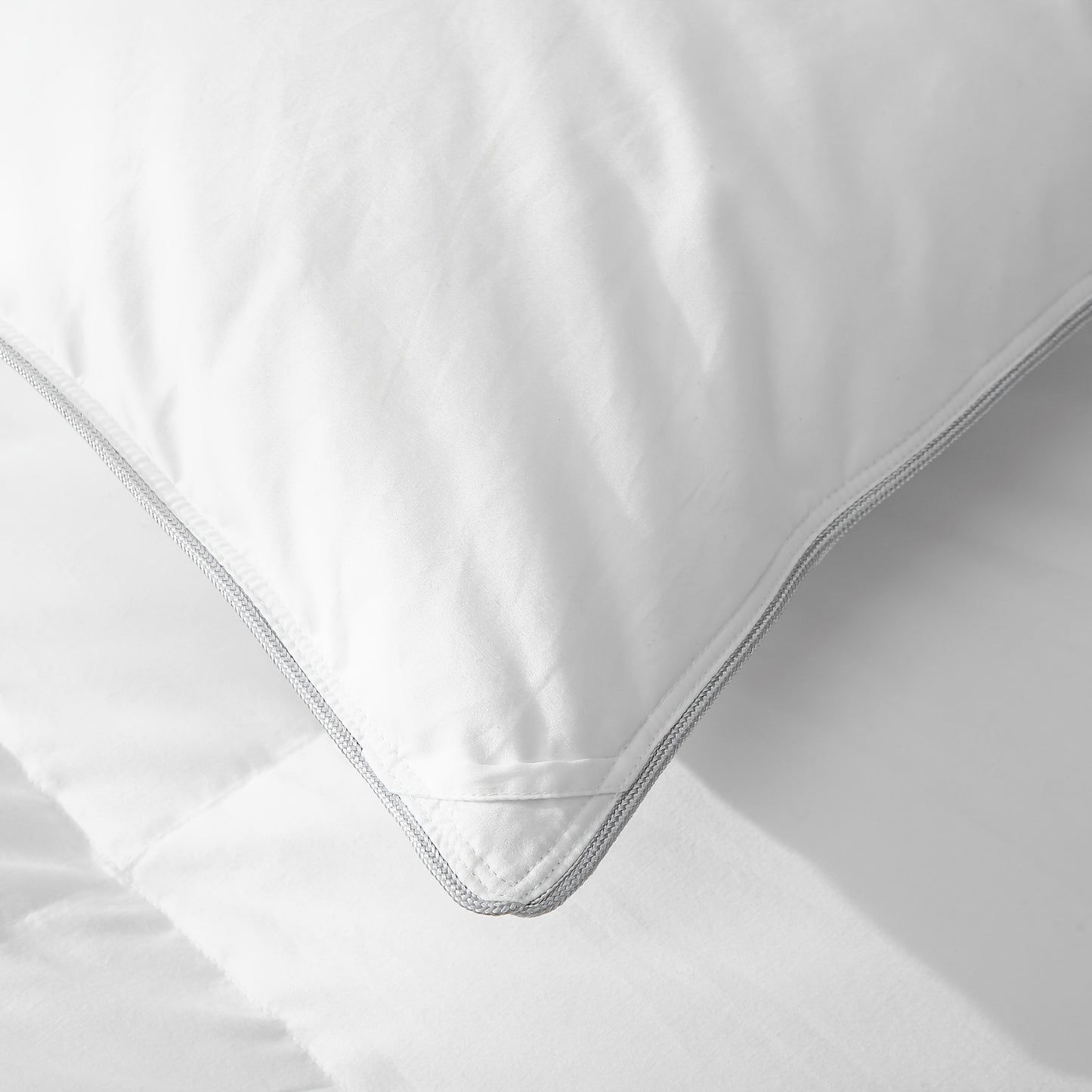 Luxe Donsdeken – Donzen Dekbed – Ganzendons Dekbed – Premium Slaapdeken – Hotelkwaliteit Dekbed – 75% Witte Ganzendons Vulling – Ademend Katoenen Hoes – Medium Warmte Klasse – Geschikt Voor Alle Seizoenen