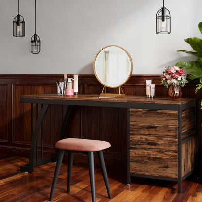 Bureau – Computertafel – Werkplek – Schrijftafel – Computerbureau – 150 cm Breed Werkblad – Stevig Metalen Frame Met 3 Ruime Lades – Massief Hout & MDF – Verstelbare Pootjes – Rustic Brown