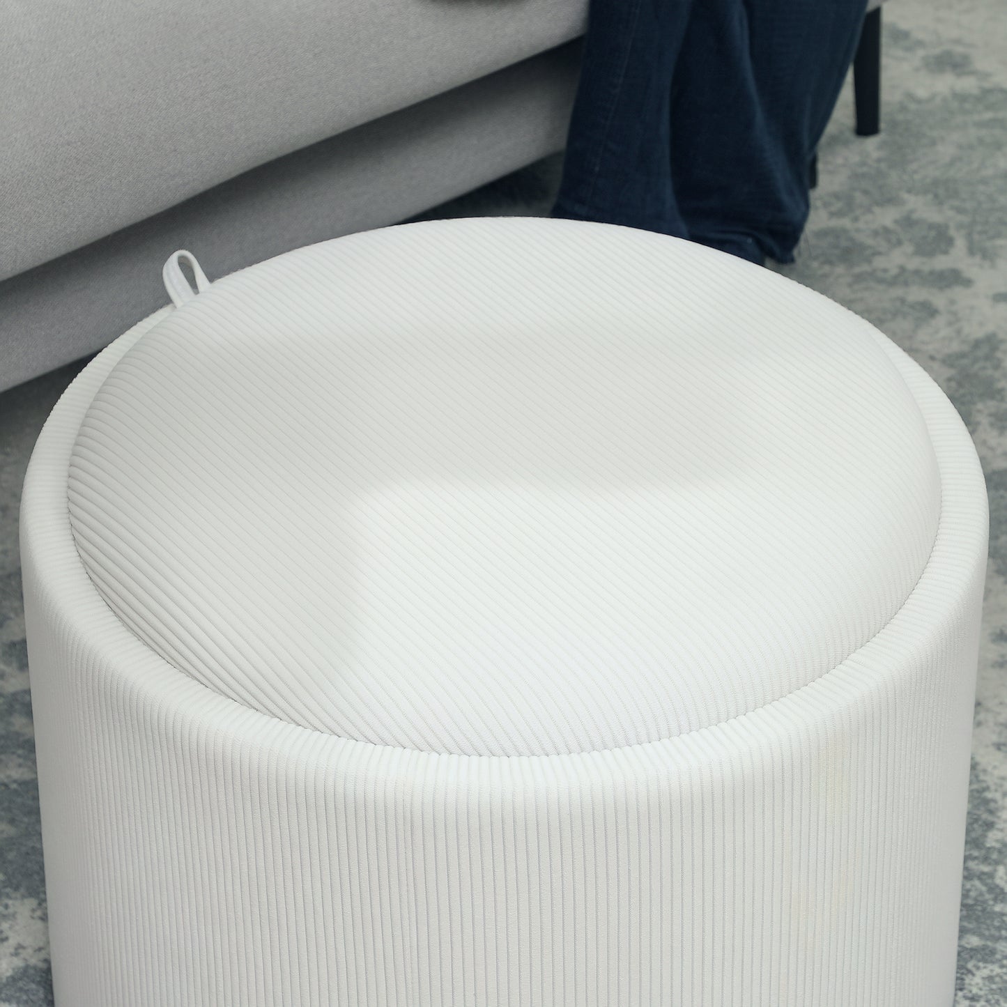 Opbergkruk Ronde Kruk Opbergbox Zitkruk Voetensteun – Crème Wit – Corduroy Stof – MDF Frame – Comfortabele Zitting – Handige Opbergruimte