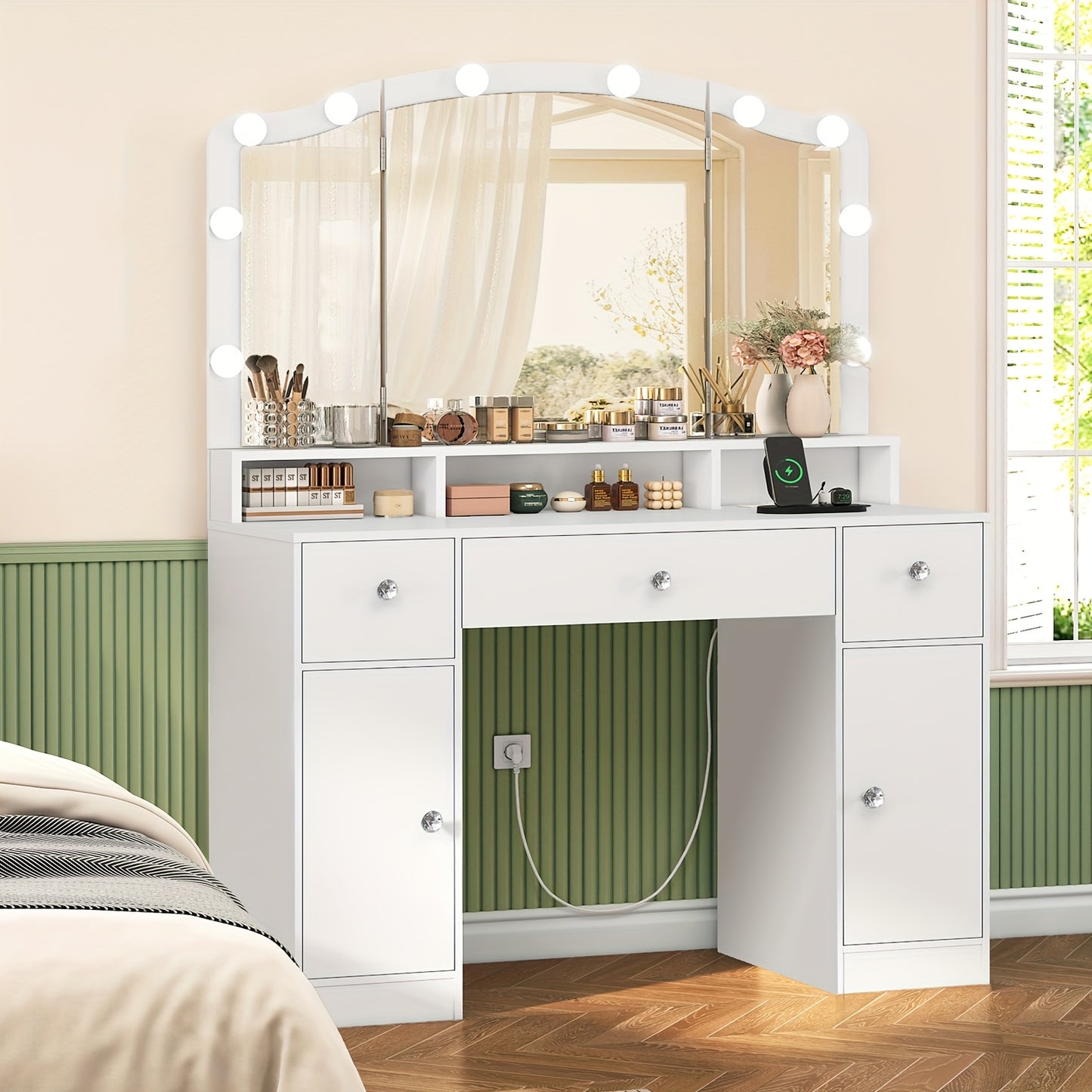 Kaptafel – Make-uptafel – Beautytafel – Toiletmeubel – Dressoir – Wit – Driedelige Vouwspiegel – 10 LED Lampen en Stopcontacten