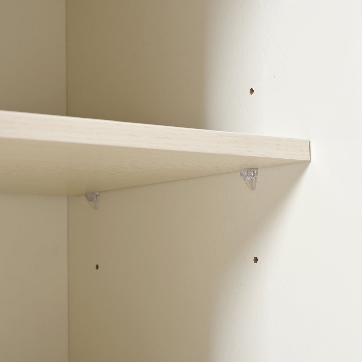 BTM Sideboard Dresser with Three Drawers, Striped Sliding Doors, Storage Shelves, and Raised Countertop, Modern Sideboard in White and Wood Finish on Tall Wooden Legs, 117.5×39.5×79 cm