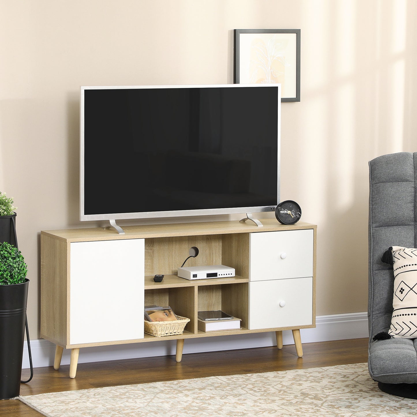 tv-meubel – tv-kast – tv-dressoir – tv-stand – media meubel – Scandinavisch design – massief houten poten – 120 cm breed