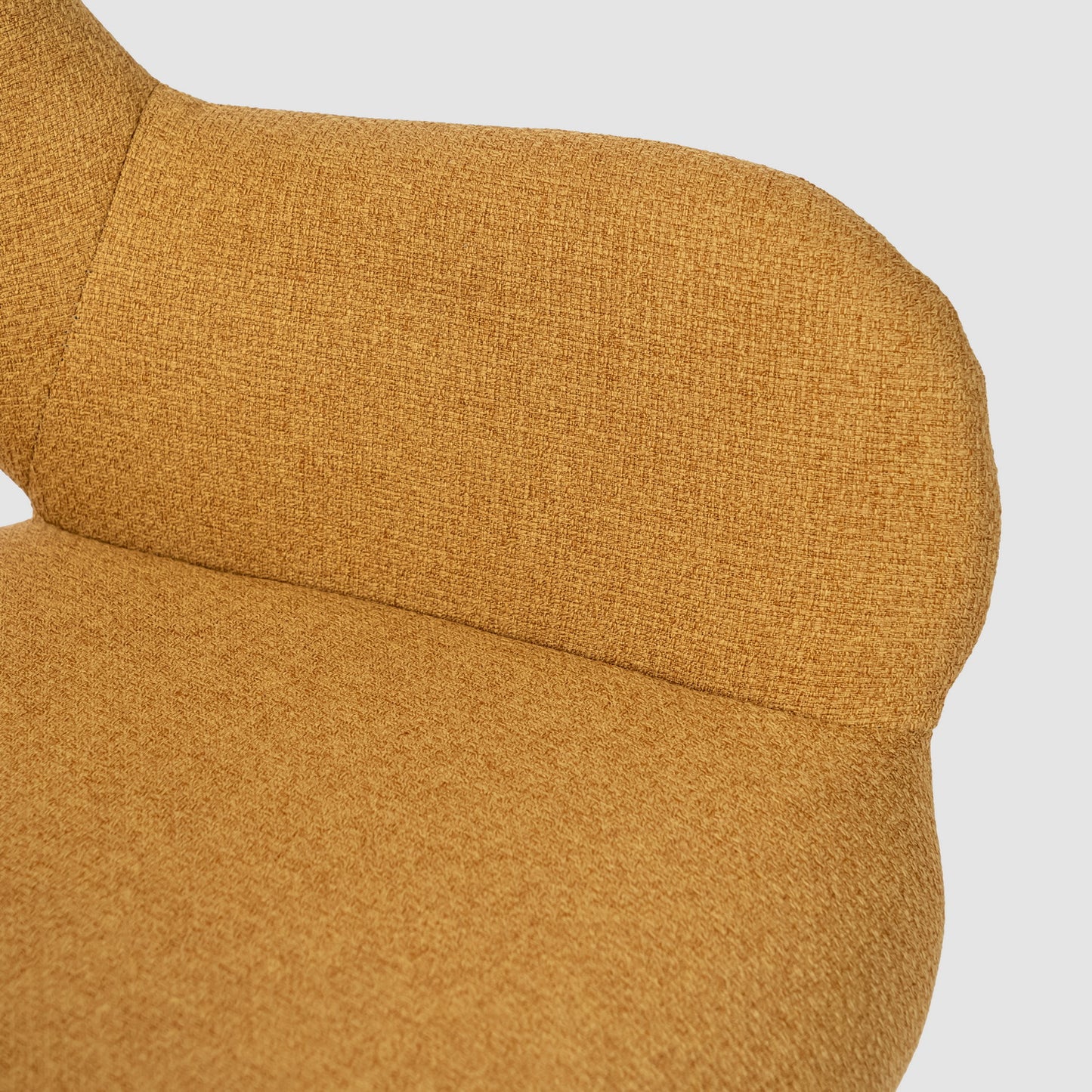 Loungestoel – Fauteuil – Zetel – Relaxstoel – Armstoel – Set van 2 – Gele Stoffering – Scandinavisch Design – Metalen Poten – Comfortabel Zitvlak