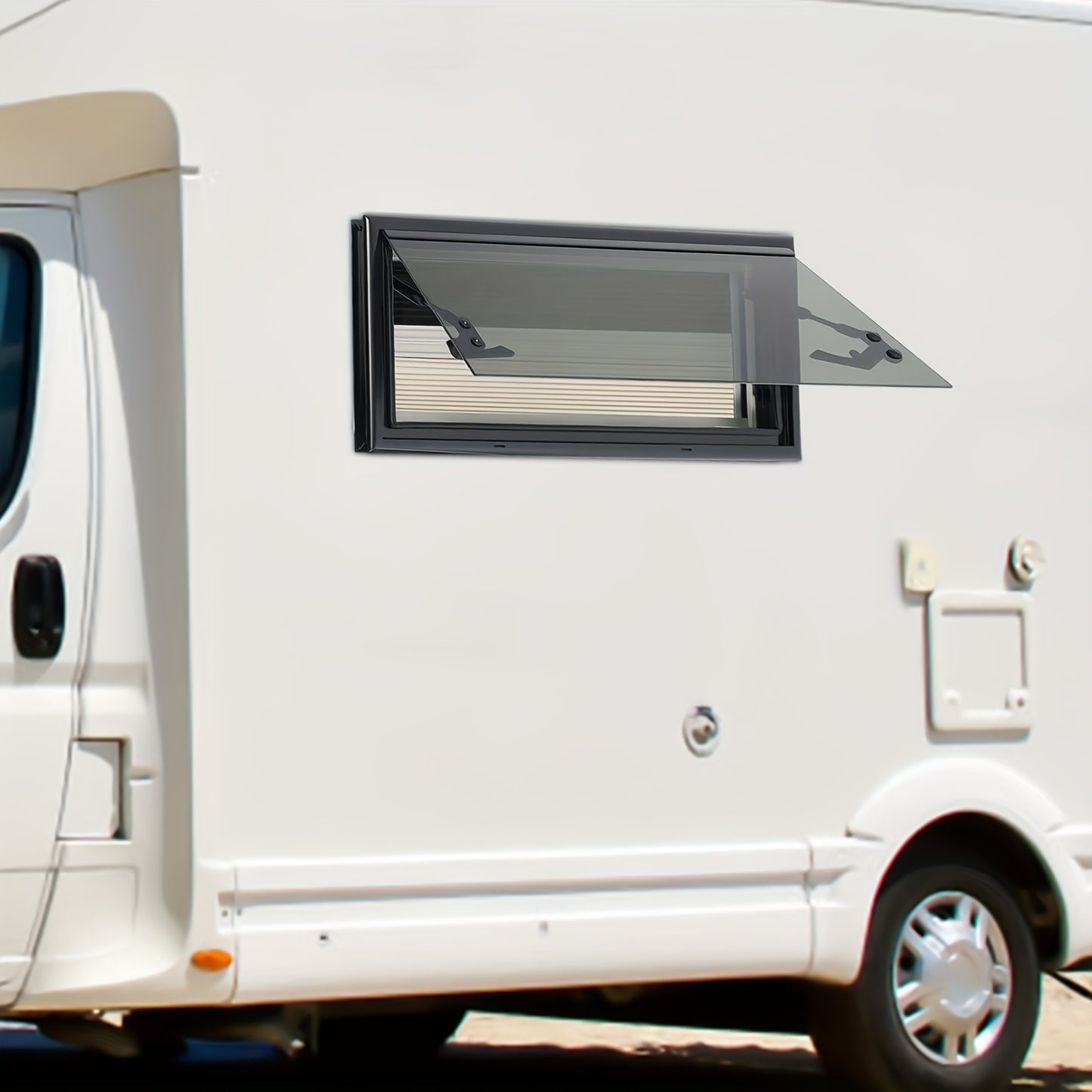 Uitschuifbaar Raam Caravan – Camperraam – Schuifraam – Ventilatieraam – Raam Met Hor – Donker Getint Glas – Aluminium Frame – Maximale Opening 85° – Insectenwering
