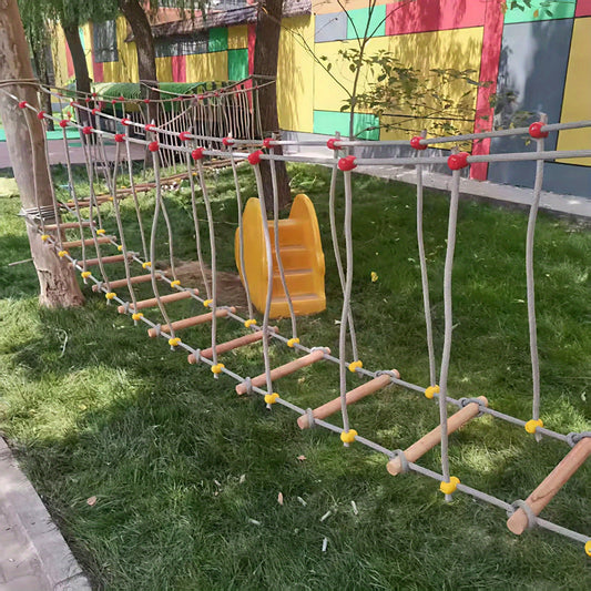 Houten Hangbrug – Speelbrug – Touwbrug – Klimframe – Klimladder – 8 Meter Lang – Duurzaam Hout Met Metalen Gespen