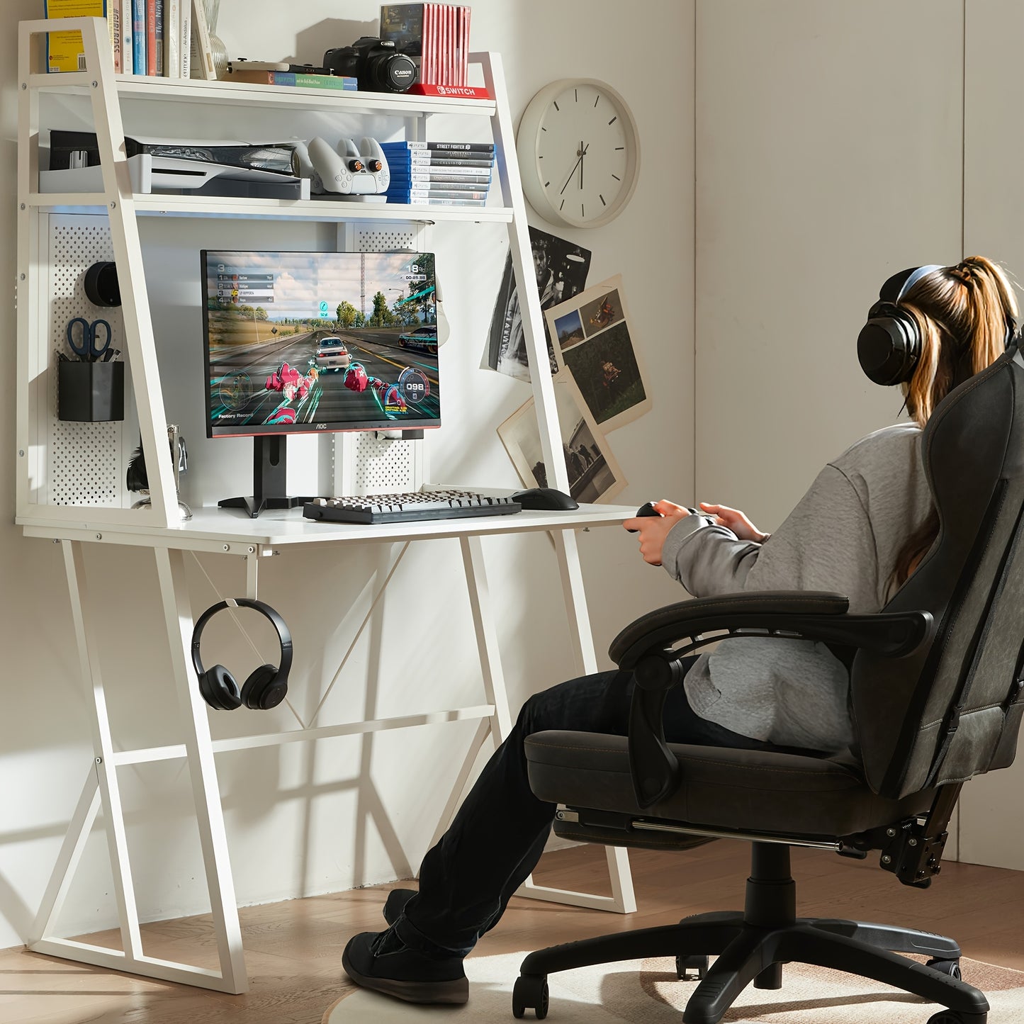 Gamingbureau – Computerbureau – Werkplek – Bureau – Gamingtafel – Met Hoge Plank – Carbon Fiber Werkblad – Bekerhouder En Headset Haak – Compact 100x55 cm – Vintage Wit