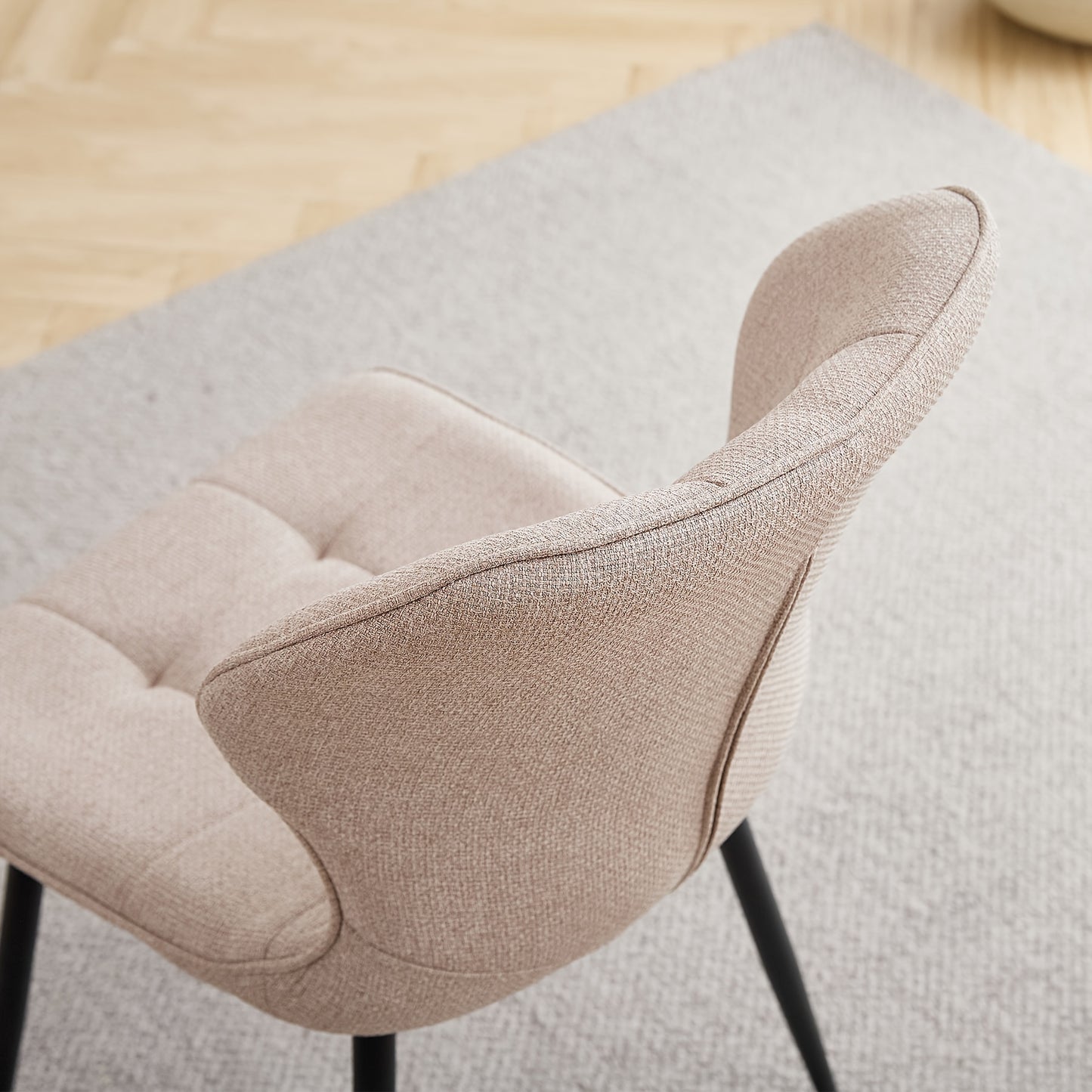 Eetkamerstoel – Stoel – Kuipstoel – Bureaustoel – Fauteuil – Linnen Bekleding – Metalen Onderstel – Set van 4 – Ergonomisch en Comfortabel – Scandinavisch Design