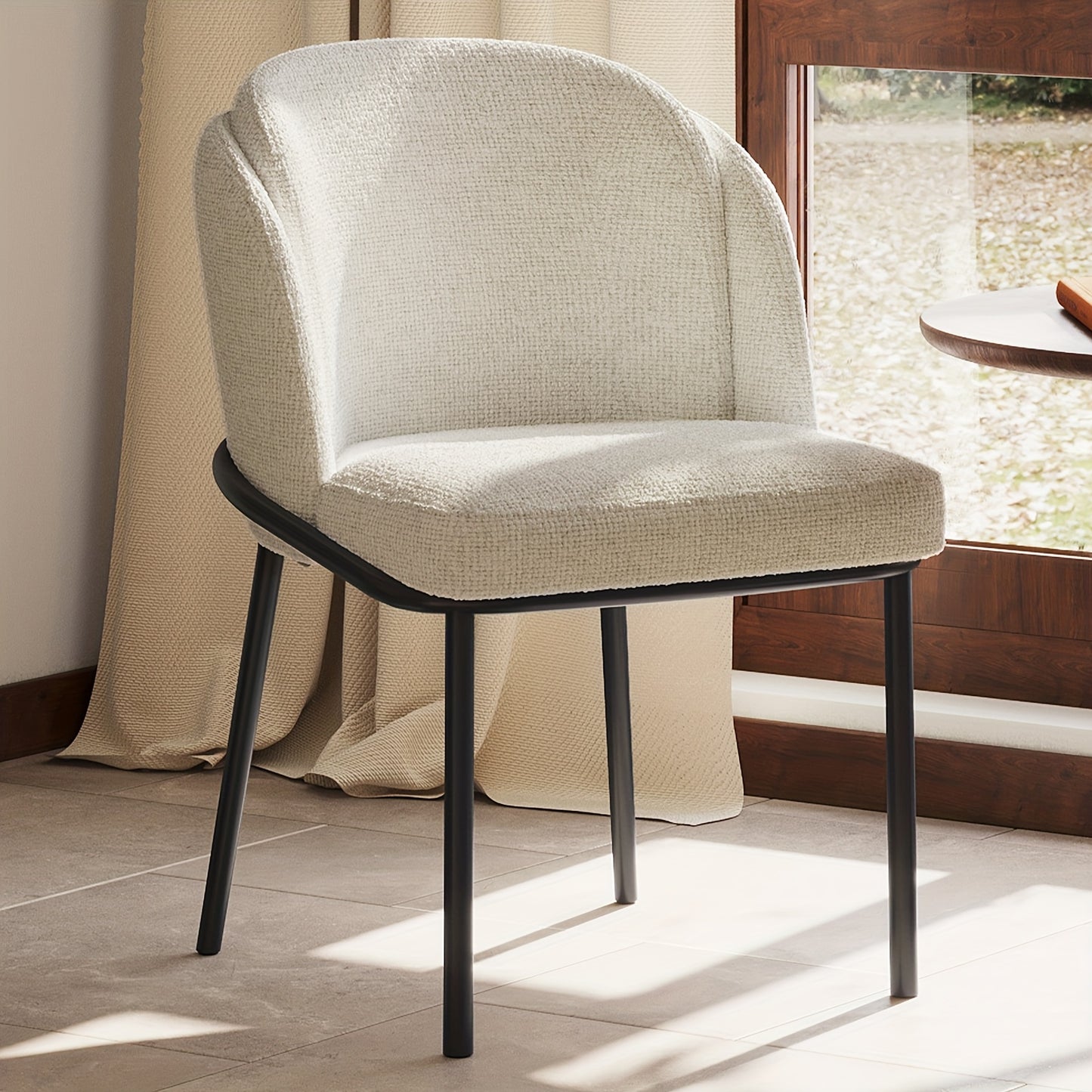 Eetkamerstoelen – Stoelen – Dining Chairs – Zwarte Poten Stoelen – Witte Stoelen – Ergonomisch Design – Comfortabele Zachte Bekleding – Set Van 6 – Duurzaam Metalen Frame – Geschikt Voor Harde Vloeren