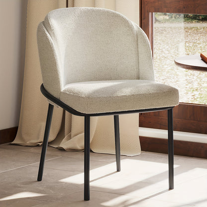 Eetkamerstoelen – Stoelen – Dining Chairs – Zwarte Poten Stoelen – Witte Stoelen – Ergonomisch Design – Comfortabele Zachte Bekleding – Set Van 6 – Duurzaam Metalen Frame – Geschikt Voor Harde Vloeren