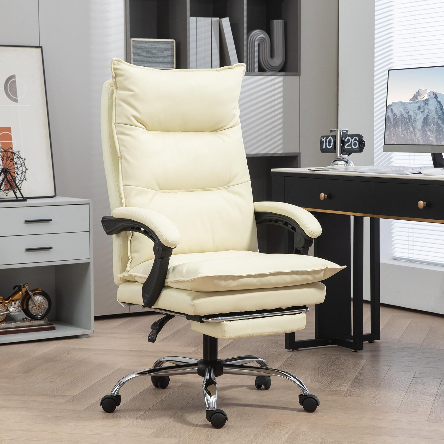Bureaustoel – Kantoorstoel – Office Chair – Werkstoel – Bureau Stoel – Ergonomisch Design – Verstelbare Zithoogte 55-63 cm – Ingebouwde Voetensteun – Beige Kunstleer – Stevige Houten Basis