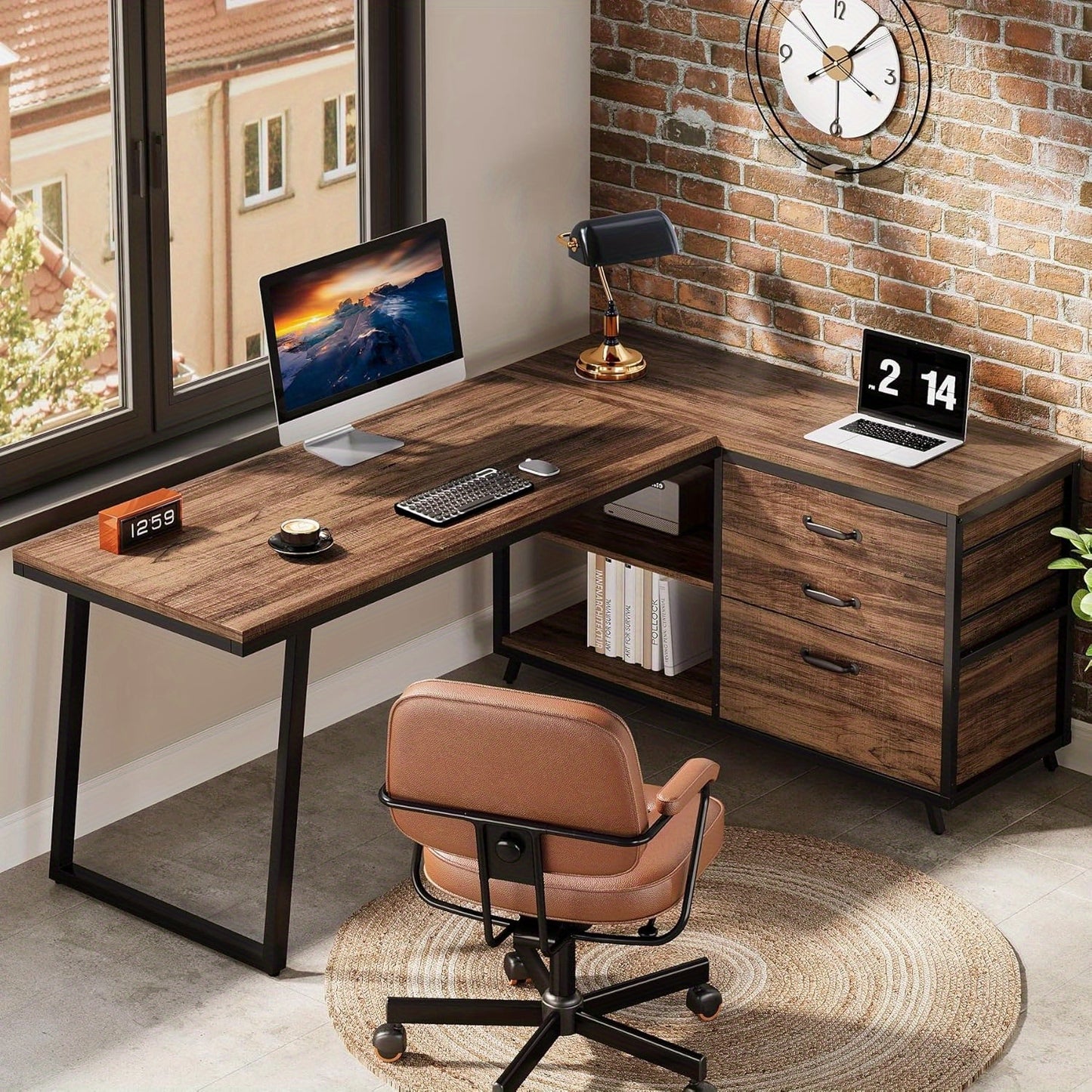 Hoekbureau – Bureau – Computerbureau – Werkplek – L-vormig bureau – Bruin – Omkeerbaar ontwerp – 134,62 cm Werkblad – 3 Laden en 2 Open Planken