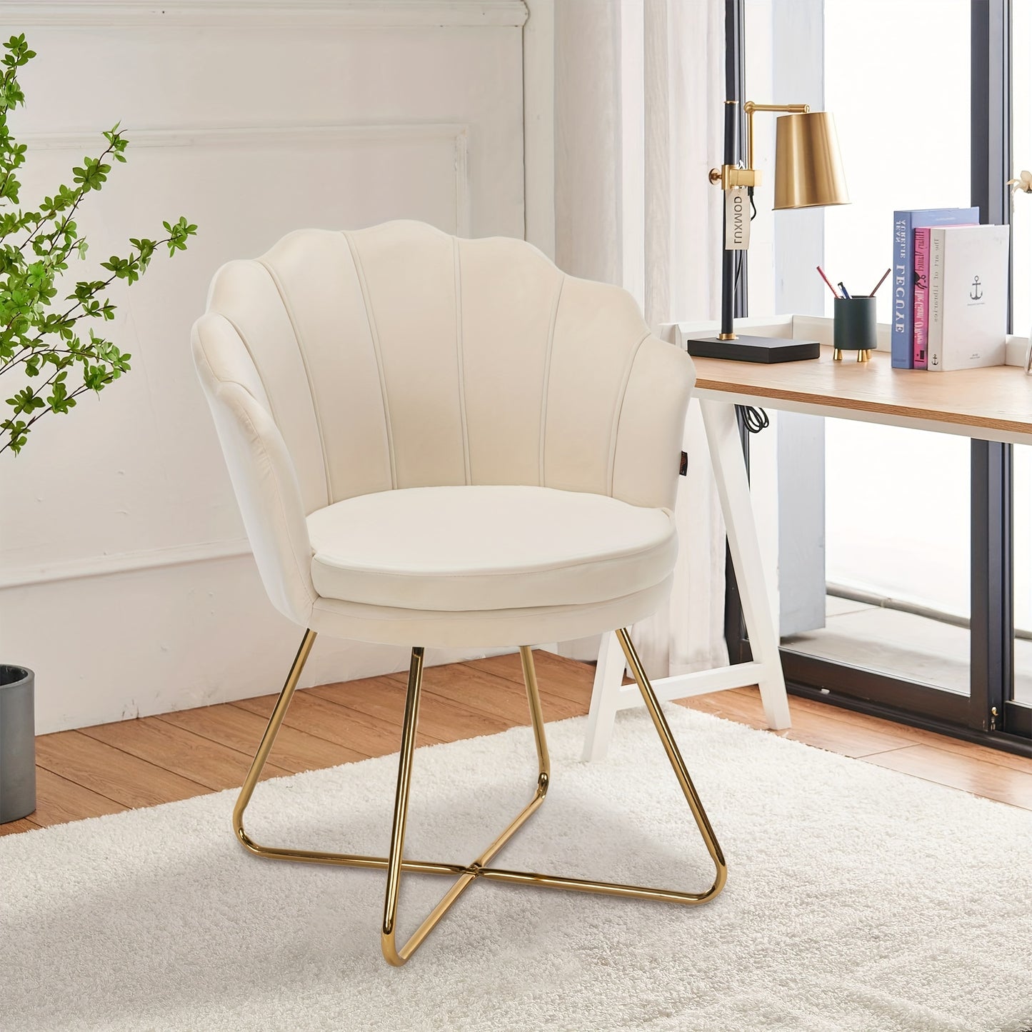 Upholstered Dining Room Chairs, Dressing Table Chair Velvet Petal Backrest Recliner Chair with Metal Legs Golden, Maximum Load 150kg,  Velvet Upholstery, Golden Accents, Comfortable Seating, Elegant Living Spaces, Modern Hous