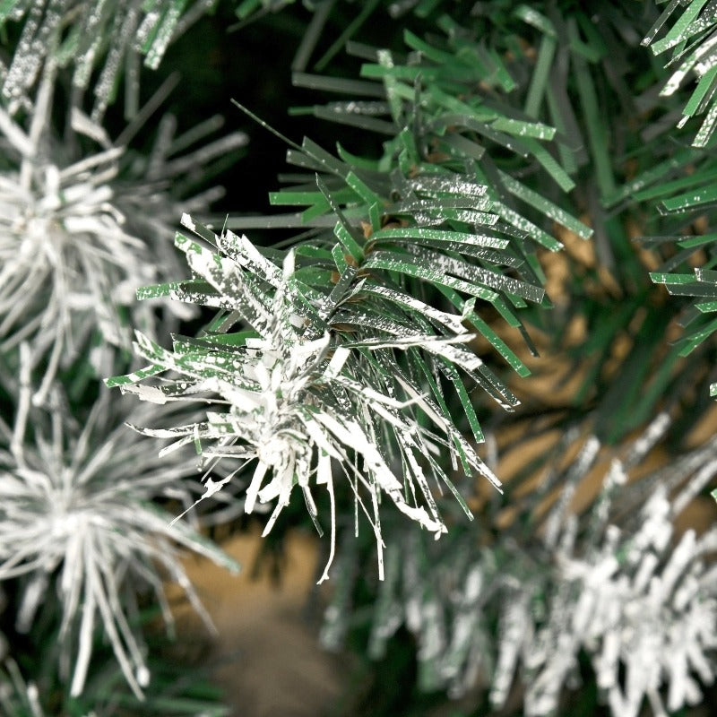 Kunstkerstboom – Kerstboom Kunststof – Xmas Boom – Nepboom – Flocked Boom – 180 cm Groot – 800 Tips Met Sneeuwbedekte Dennenappels