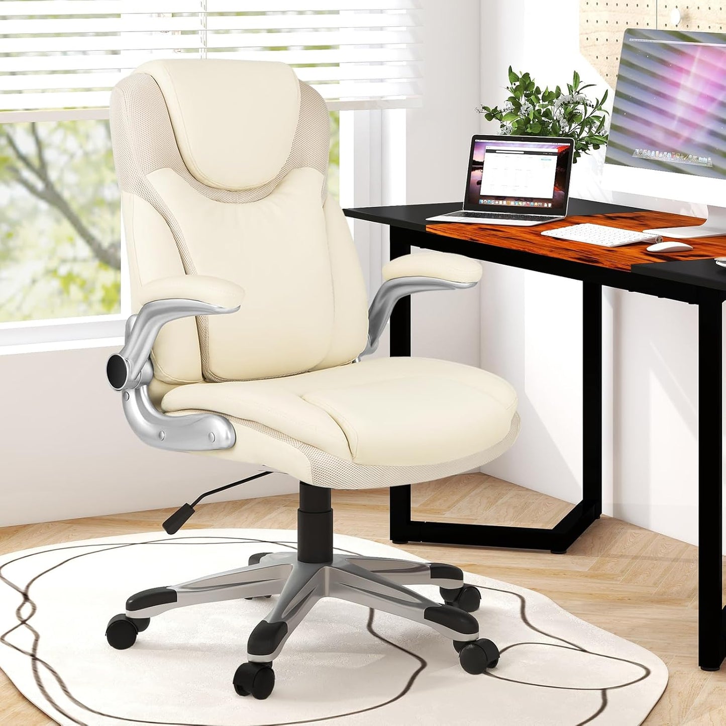 Bureaustoel – Office Chair – Kantoorstoel – Draaistoel – Bureaustoelen – Ergonomisch Design – Verstelbare Zithoogte en Kantelfunctie – Beige Kunstleer