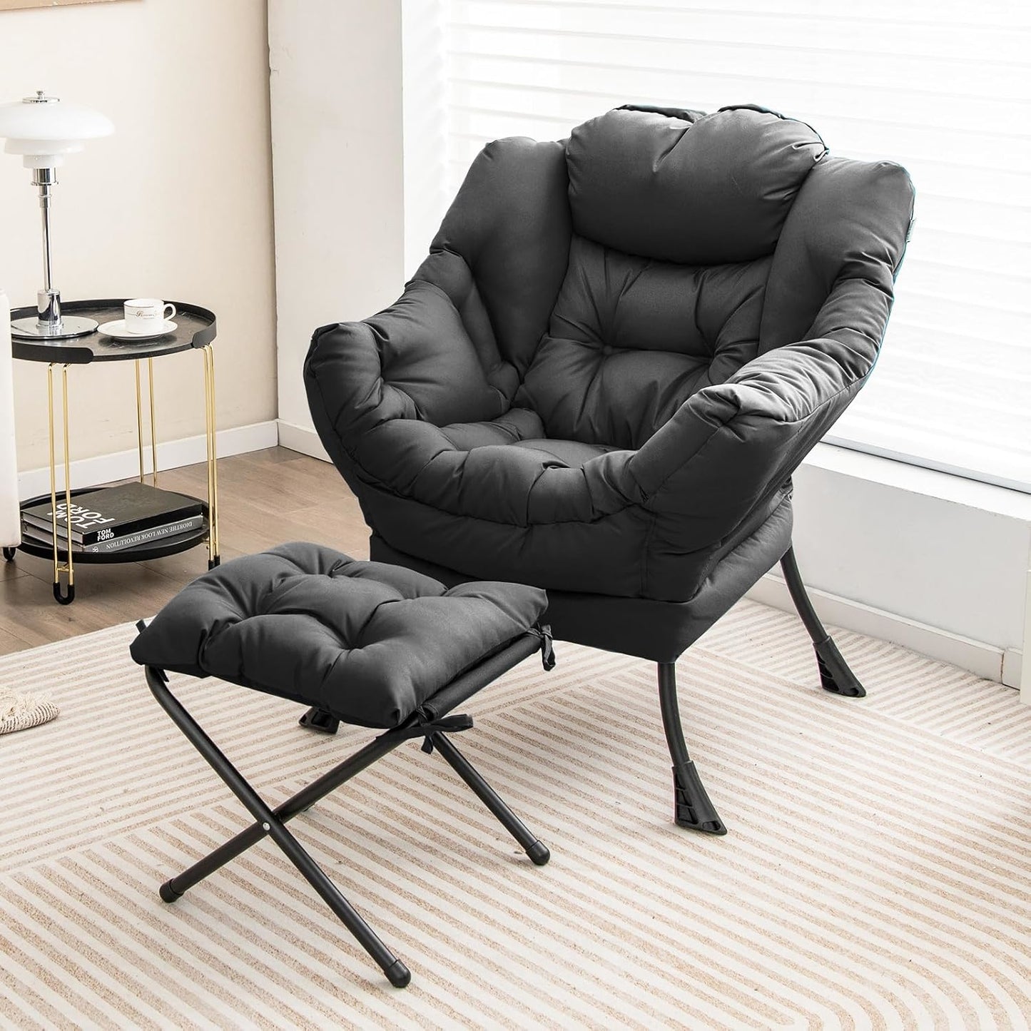 Lounge Stoel – Relaxstoel – Fauteuil – Leunstoel – Zithoekstoel – Met Inklapbare Voetenbank – Comfortabele Polyester Bekleding – Stevig Metalen Frame