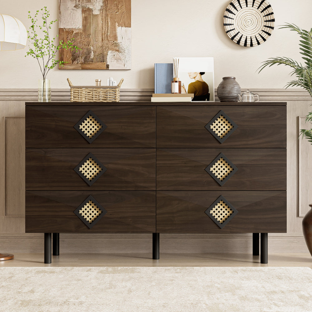 Ladekast – Ladenkast – Kommode – Dressoir – Opbergkast – 6 Lades – Rieten Details – Metalen Poten – MDF & Spaanplaat – Houtkleurig met Zwarte en Gouden Accenten