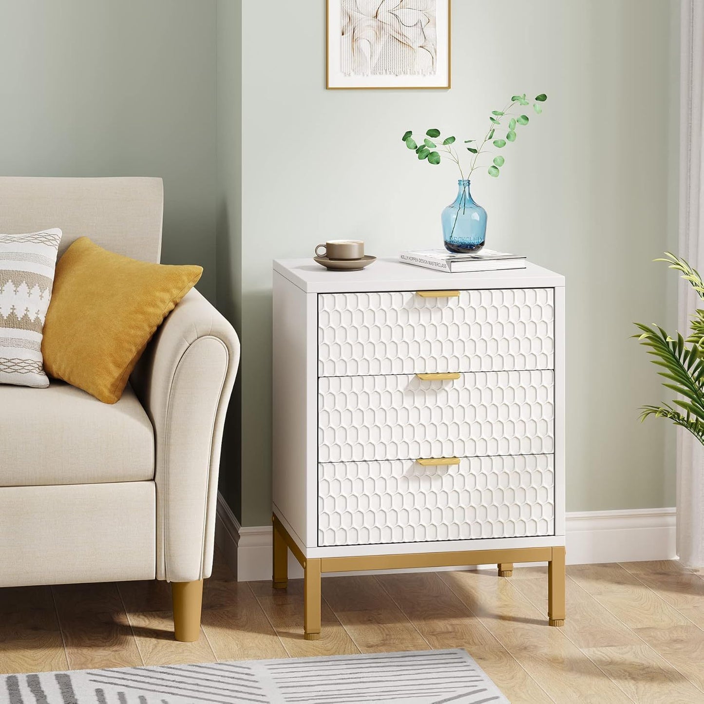 Nachtkastje – Bedside Table – Bijzettafel – Opbergkast – Dressoir – Wit en Goud – 3 Lades – Modern Design – Ruime Opbergruimte – Stevige Constructie