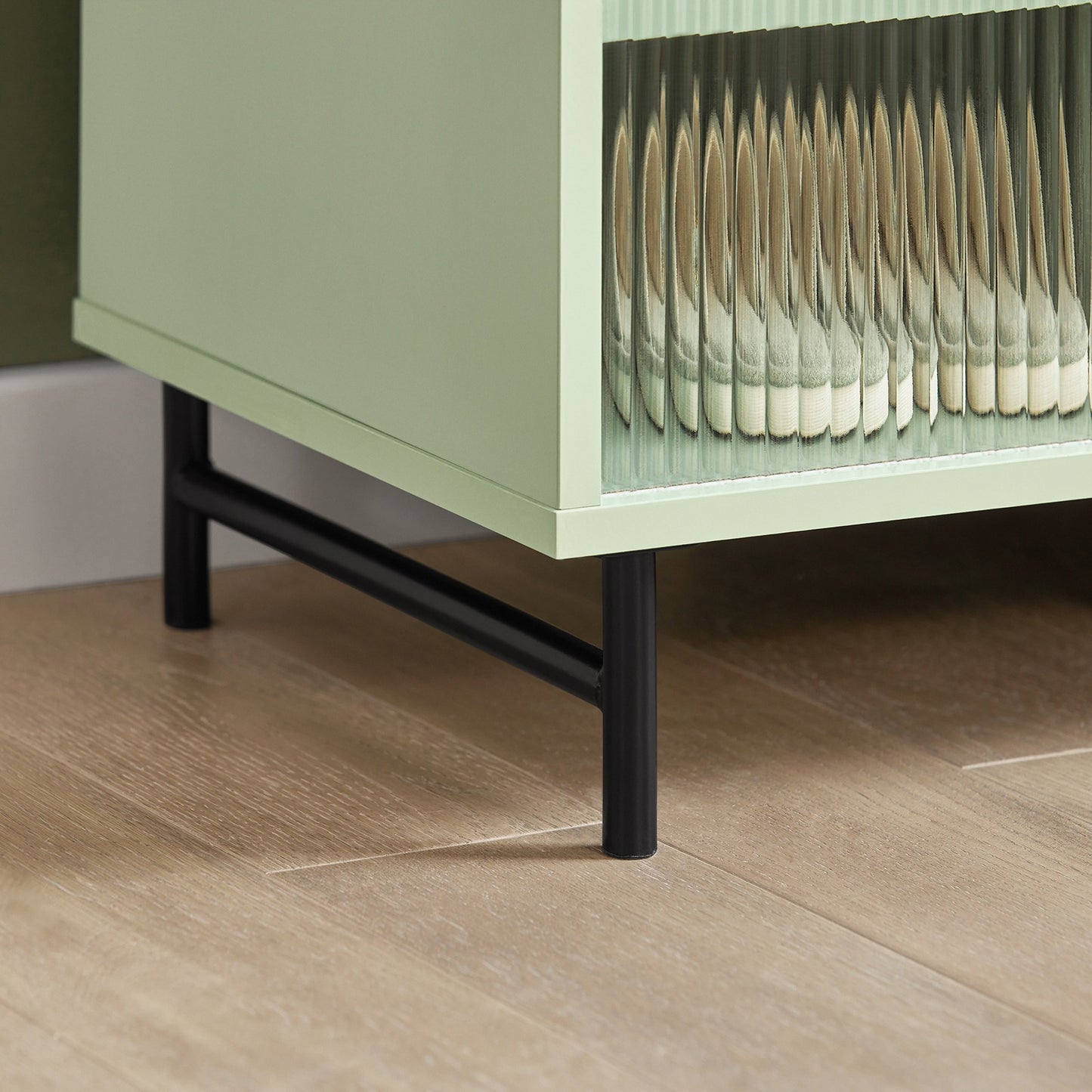 Kledingkast – Garderobekast – Opbergkast – Vitrinekast – Schuifdeurkast – Schuifdeuren – Verstelbare Legplank – Hoogwaardig MDF en Glas – 70 x 33 x 90 cm
