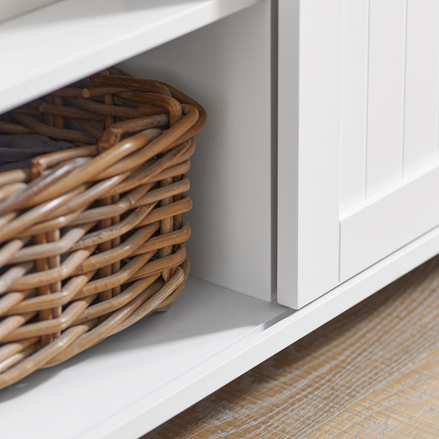 Dressoir – Opbergkast – Kastenmeubel – Kast Met Schuifdeuren – Sideboard – Compact Design 104x35x93 cm – MDF & Vezelplaat
