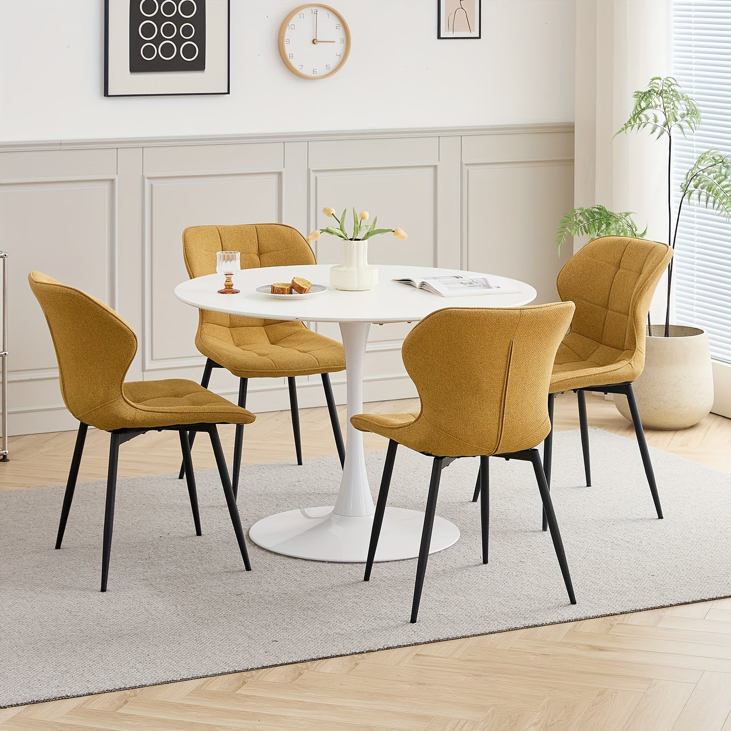 Eetkamerstoelen – Stoelen – Keukenstoelen – Zitmeubels – Meubelset – Gele Bekleding – Linnen Stoffen Zitting – Metalen Poten – Ergonomisch Ontwerp – Verstelbare Voetkappen