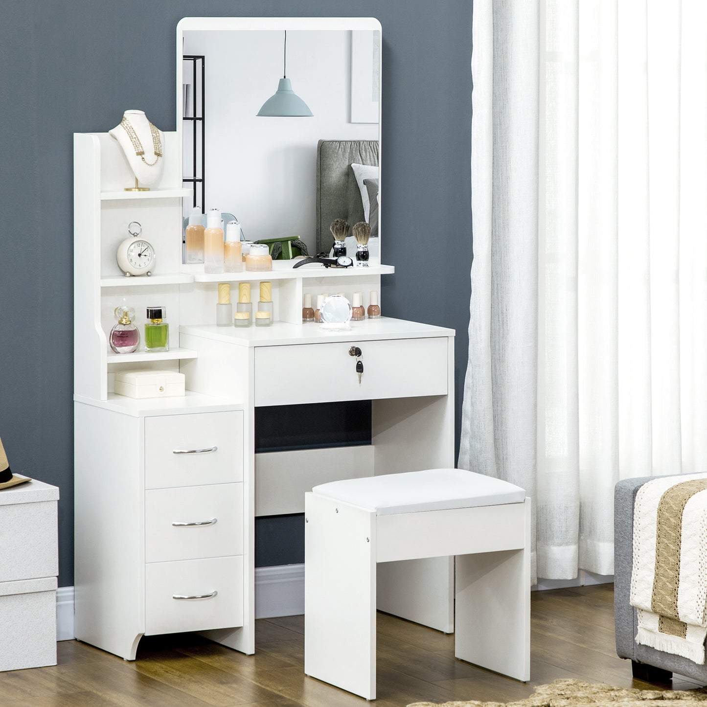 Make-up Tafel – Kaptafel – Schminktafel – Make-up Spiegel – Sieradenkast – Grote Spiegel – 4 Lades – Gevuld Met Planken – Padded Kruk – Wit