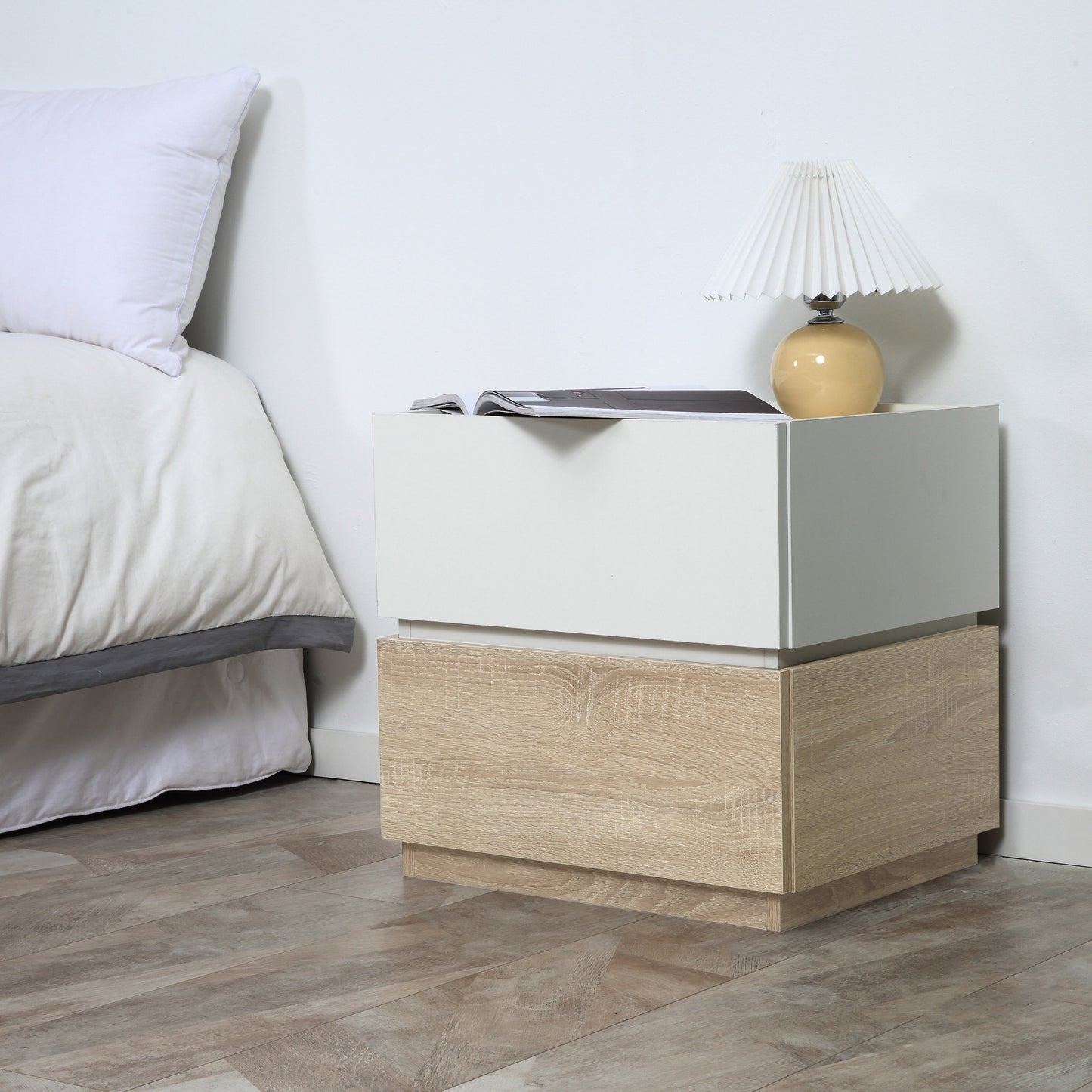 Nachtkastje – Nachtkast – Bedkastje – Bijzettafel – Opbergkast – Stapelbaar Design – Natuurlijk Hout & Wit – 50x40x47,5 cm – 2 Ruime Laden