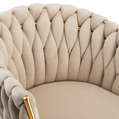 Loungestoel – Fauteuil – Relaxstoel – Kamerstoel – Woonkamerstoel – Beige Fluweelstof – Met Gouden Metalen Poot – Ergonomische Rugleuning – Compact Formaat 73 cm Hoog