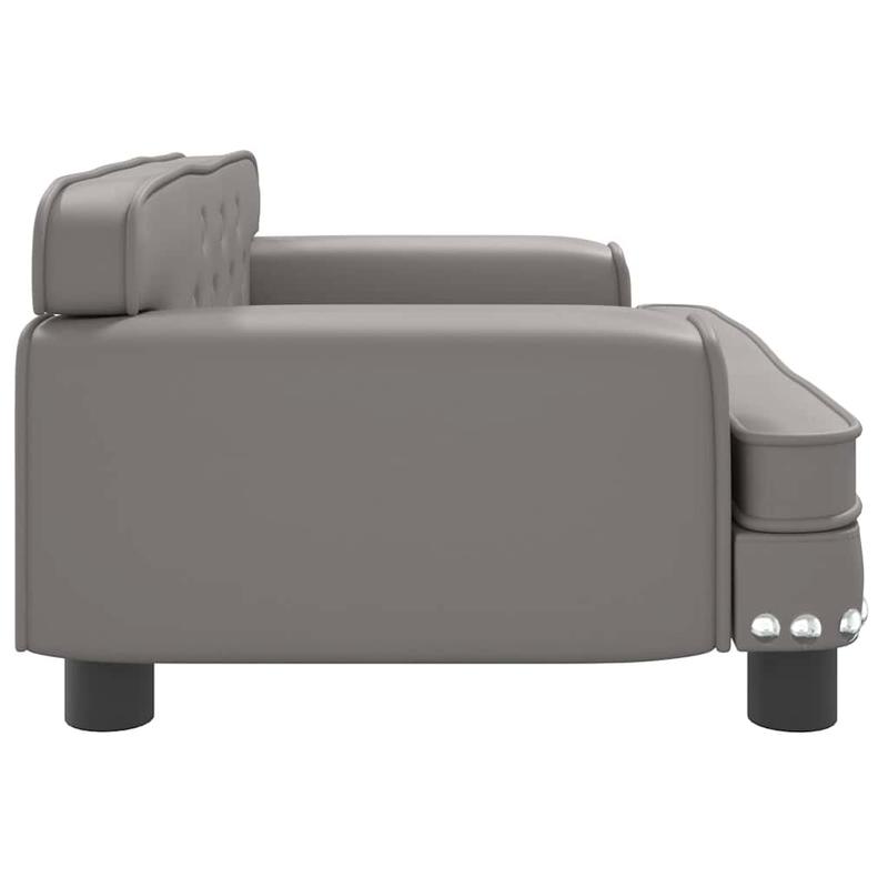 Pet Supplies Including Dog Beds And Kennels