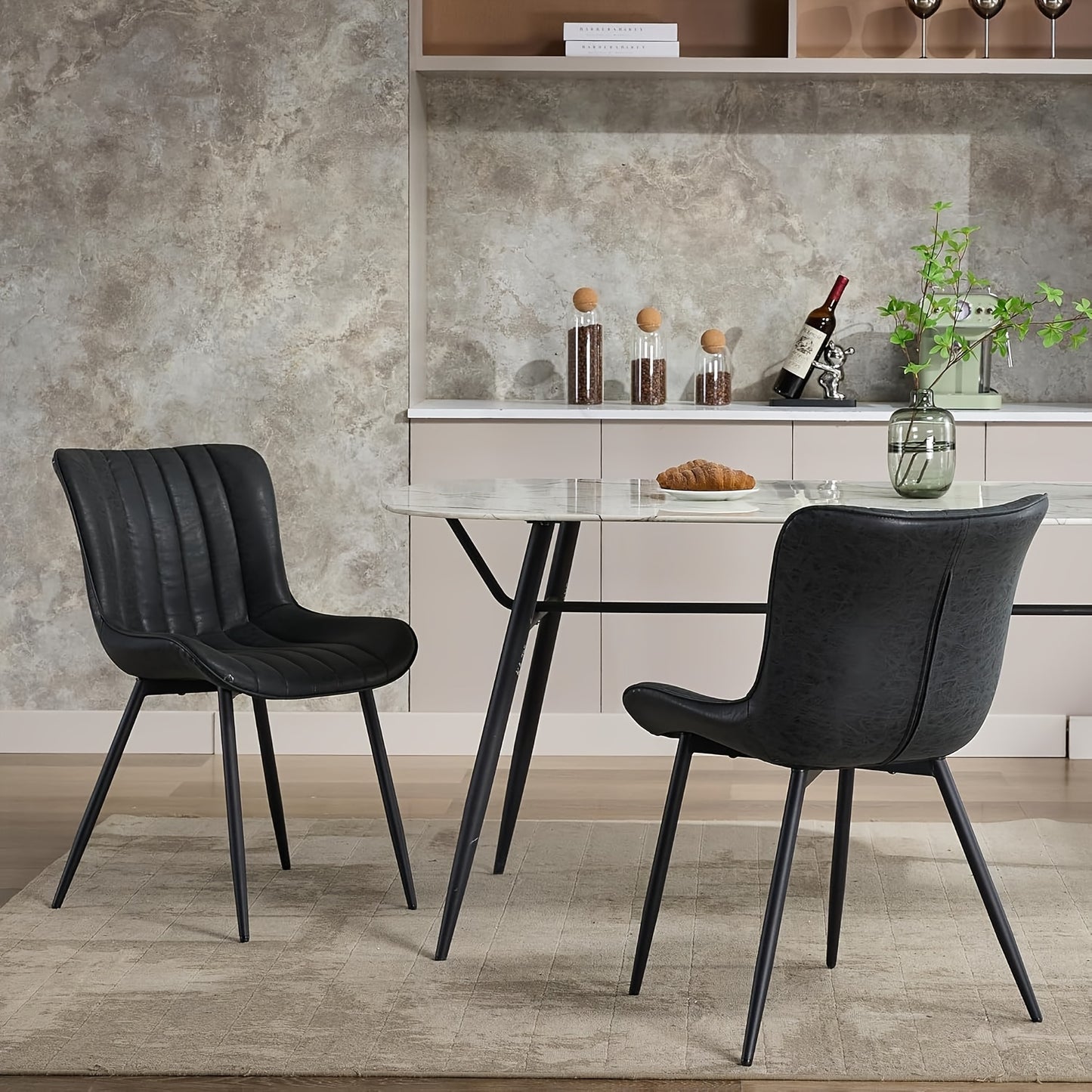 Eetkamerstoelen – Set van 2 Stoelen – Keukenstoelen – Zwarte Woonkamer Stoelen – Armless Design – Modern Stijl – Kunstleer Bekleding – Metalen Poten