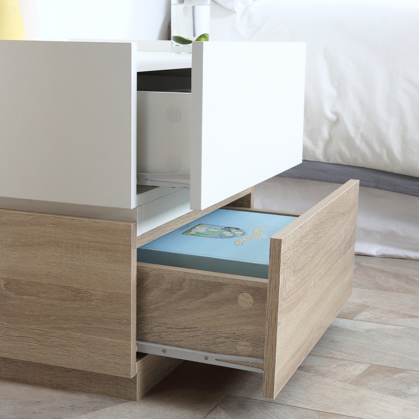 Nachtkastje – Nachtkast – Bedkastje – Bijzettafel – Opbergkast – Stapelbaar Design – Natuurlijk Hout & Wit – 50x40x47,5 cm – 2 Ruime Laden