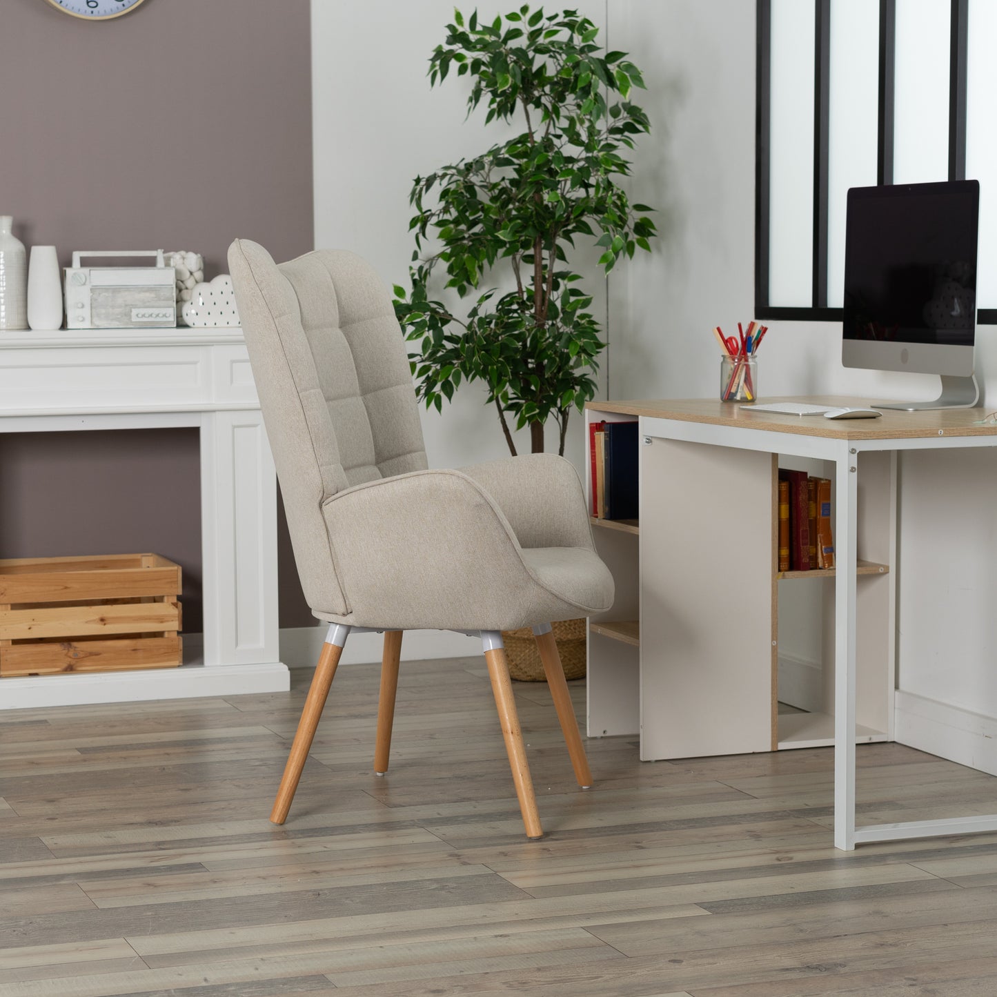 Scandinavische Fauteuil – Armstoel – Lounge Stoel – Zetel – Relaxstoel – Beige Patchwork Stof – Houten Poten – Ergonomisch Design