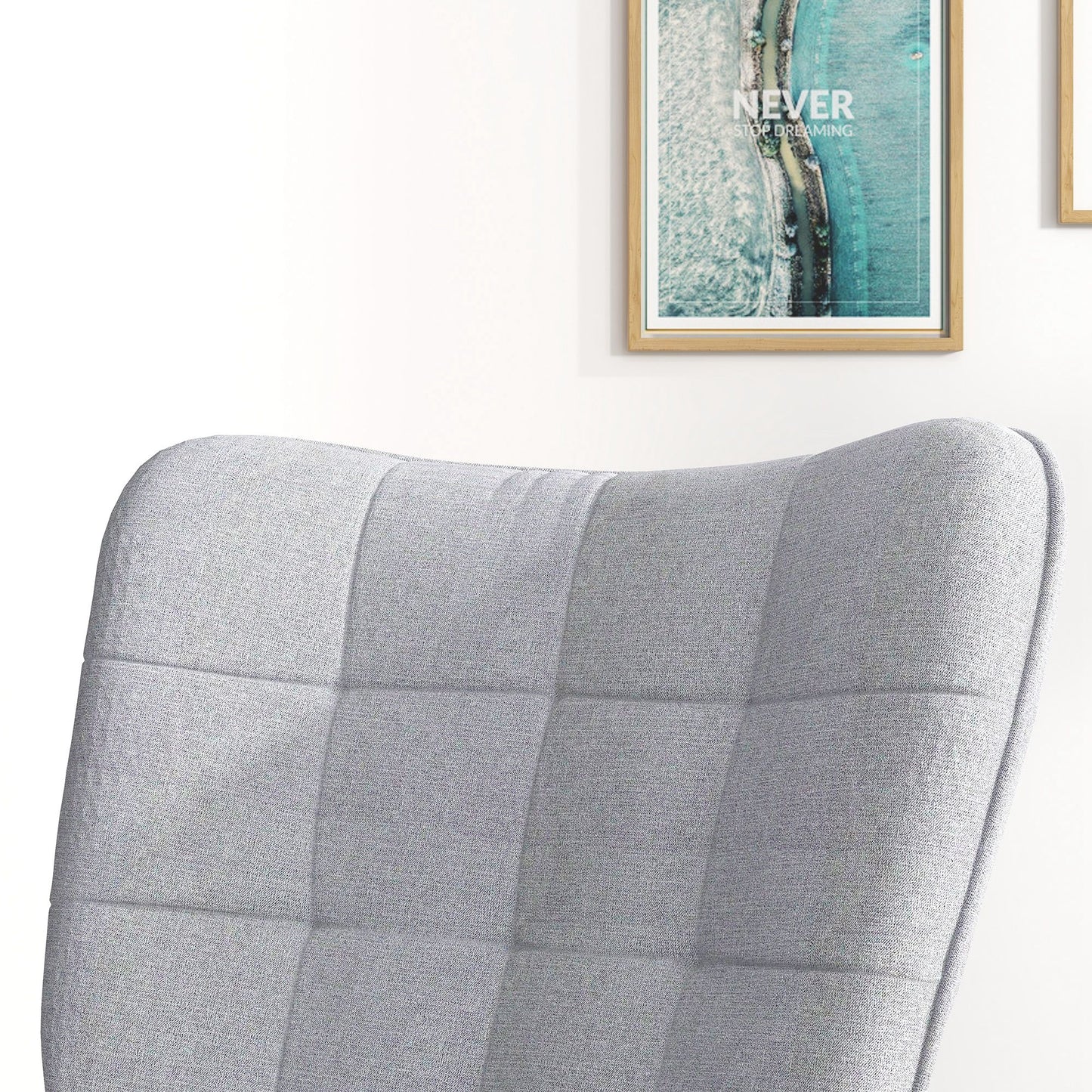 Draaifauteuil – Draaistoel – Fauteuil – Relaxstoel – Loungestoel – Lichtgrijs – Beukenhouten Onderstel – Gestoffeerd Met Quiltpatroon – 64x89x90 cm