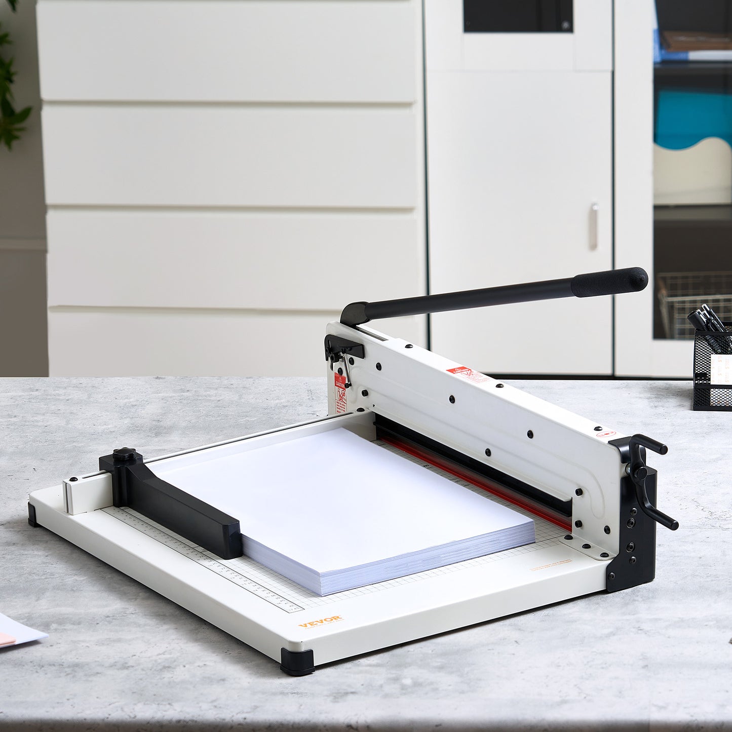 Snijmachine – Papierknipper – Guillotine – Papiercutter – Snijmachine A4 – 30 cm Snijlengte – Tot 400 Vellen Capaciteit