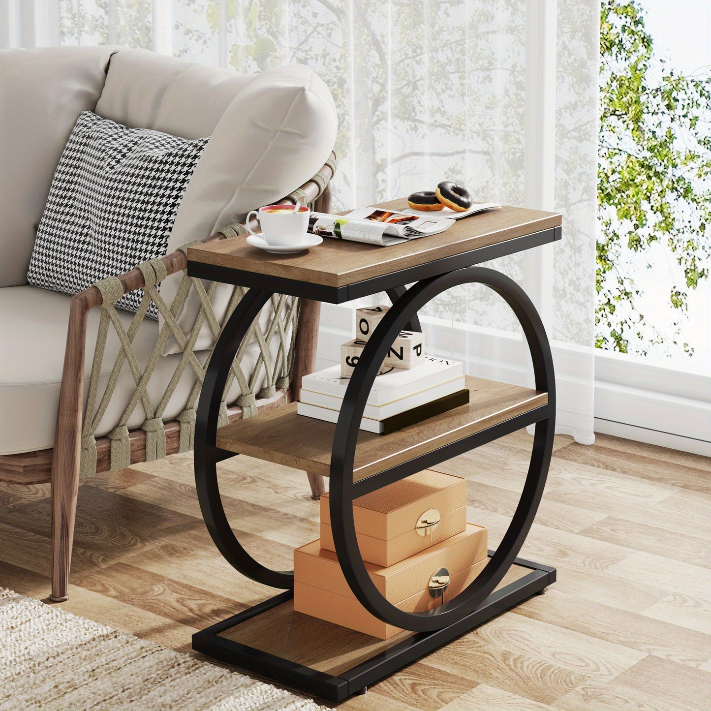 Industrieel Modern 3-Lagen Bijzettafel – Nachtkastje – Opbergbuffet – Sofa Tafel – Smalle Opbergtoren – Stevig Zwart Metaal Frame – Houtnerf Eiken Afwerking