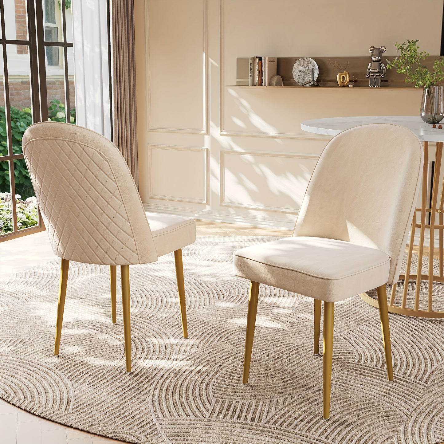 Eetkamerstoel – Stoel – Dining Chair – Bijzetstoel – Vergaderstoel – Beige Fluwelen Bekleding – Gouden Metalen Poot – Ergonomisch Comfort – Modern Design – Set van 2