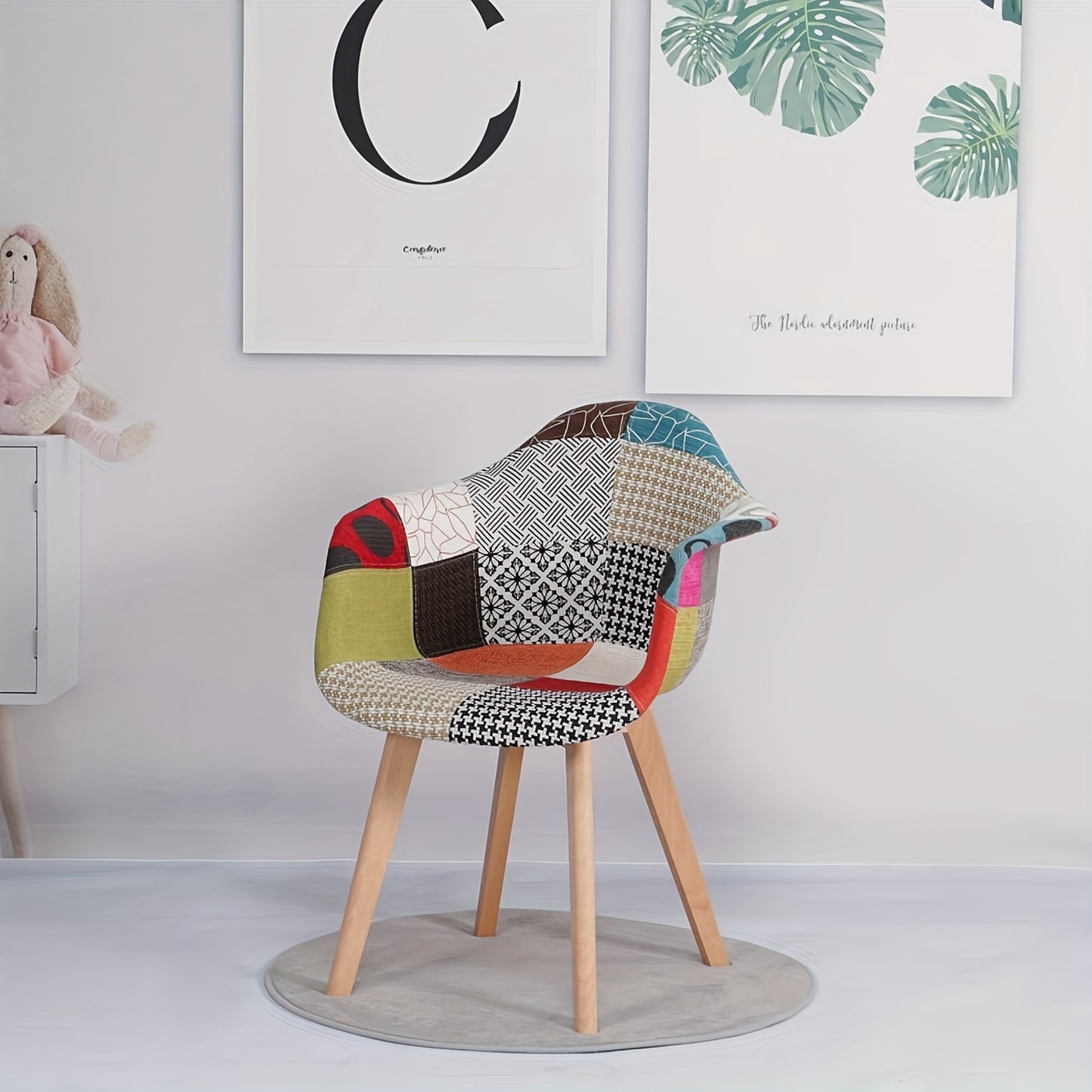 Set van 2 Boheemse Eetkamerstoelen – Rode Linnen Zitting met Contrasterende Ruitrugleuning, Beukenhouten Poten – Modern Farmhouse Stijl