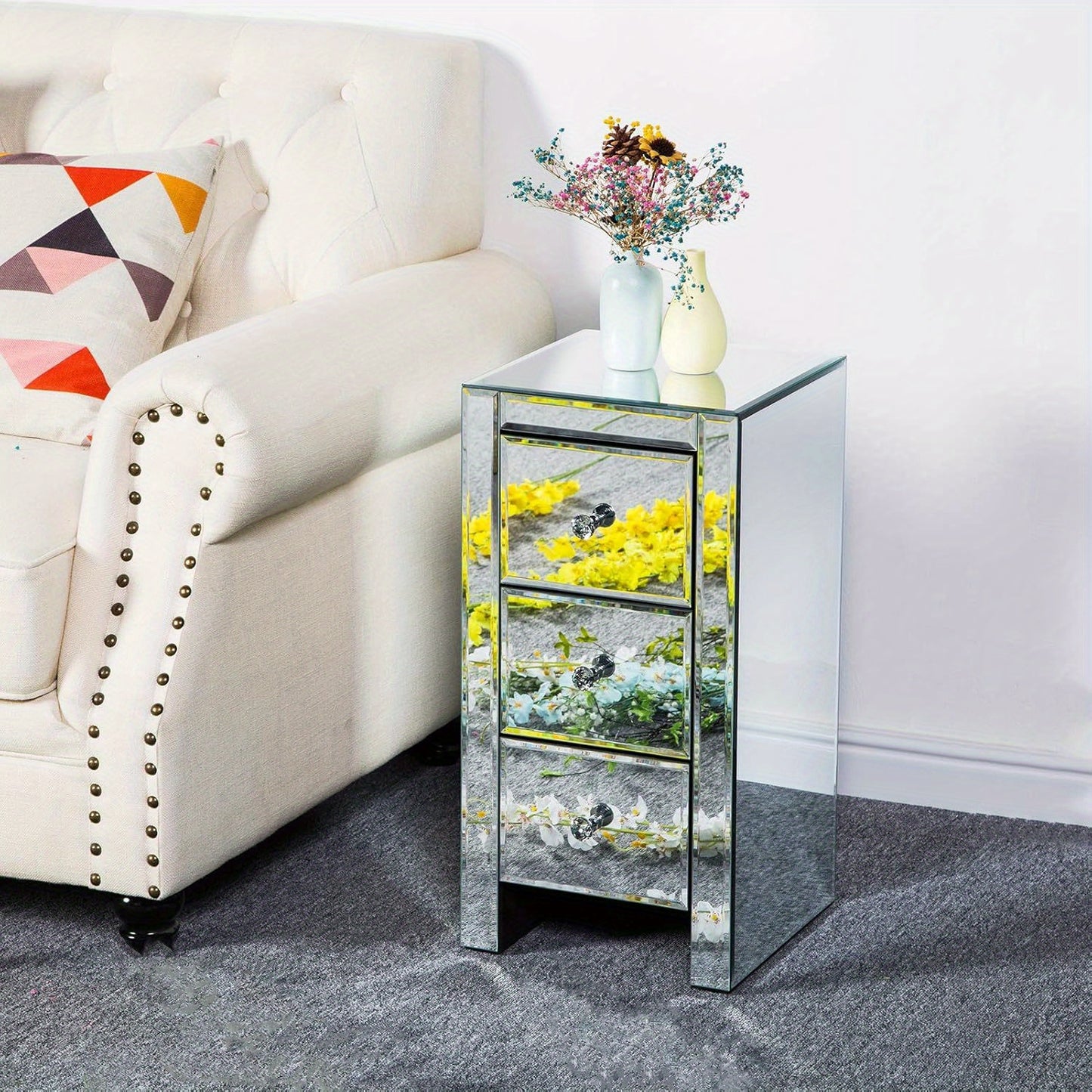 Spiegelend Nachtkastje – Spiegelend Nachtkastje – Bedkastje – Opbergkastje – Ladekastje – 30 x 30 x 60 cm – Met 3 Lades – Met Verstelbare Poten