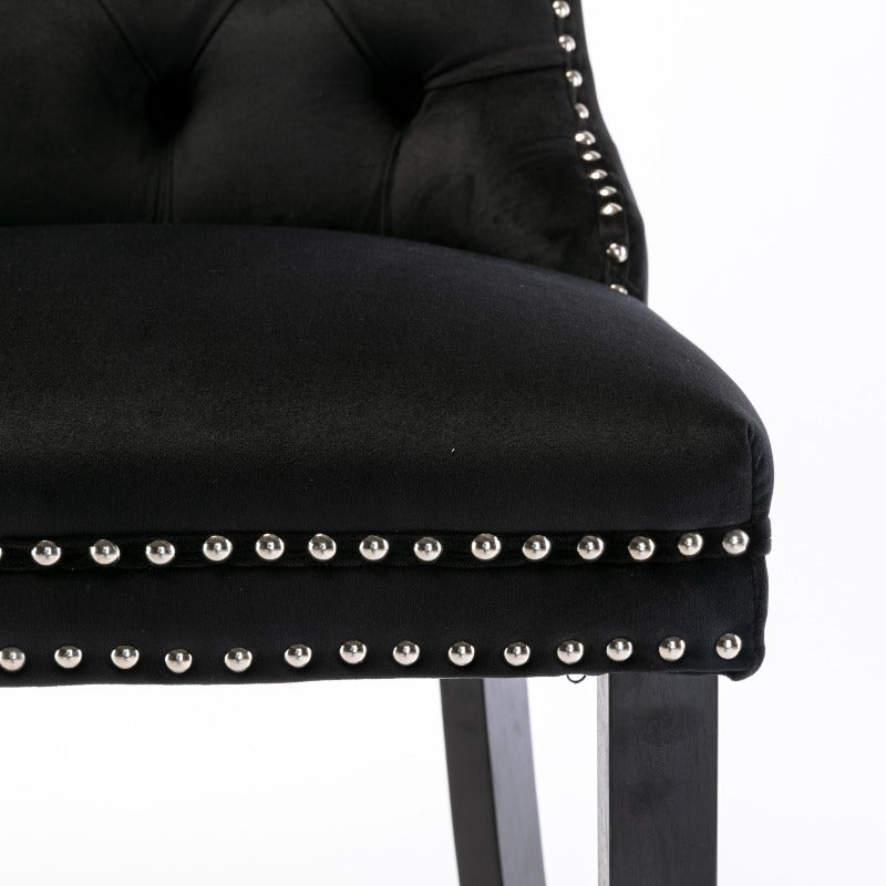 Barstoel – Barkruk – Zitkruk – Keukenstoel – Counterstoel – Zwarte Fluwelen Bekleding – Met Knopen en Chroom Nagelrand – Metaalvrij Houten Poten – Moderne Retro Stijl