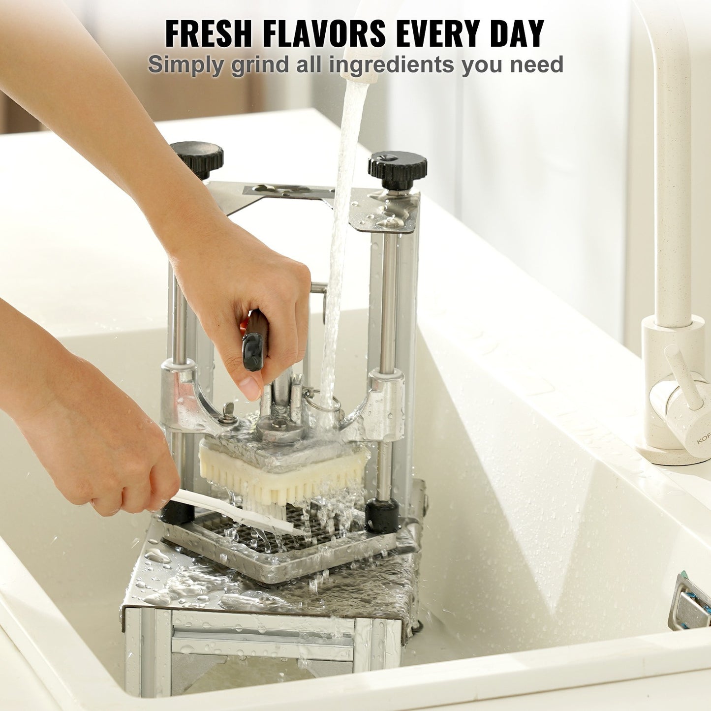 Groentesnijder – Groentesnijmachine – Frietsnijder – Fruit snijder – Dunschiller – 4 Wisselbare Messen – Roestvrijstaal & Aluminium – Ergonomisch Handvat