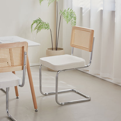 Eetkamerstoelen – Stoelen – Dining Chairs – Keukenstoelen – Zitmeubels – Wit Fluweel – Chroom Metalen Poten – Comfortabele Zitting – Handgeweven Rotan Rugleuning