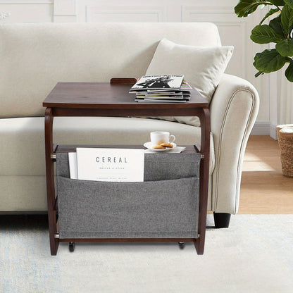 Salontafel met Opbergruimte – Bijzettafel – Koffietafel – Wandtafel – Rolstoeltafel – 4-laags Opbergruimte – Modern C-vormig Design – Rubberhout en IJzer – Wieltjes met Rem – 60 cm Hoog – Notenkleur
