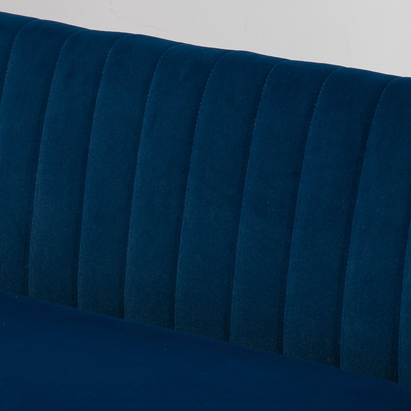 2-zits bank – tweezitsbank – loveseat – compacte bank – sofa – retro design – massief houten poten – dieppaarsblauwe stof
