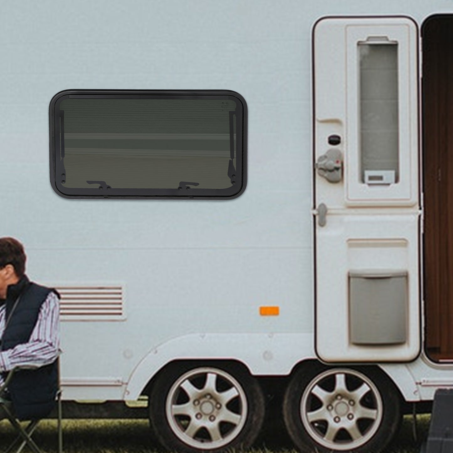 Uitzetraam Camper – Caravanraam – Mobiel Raam – Rolvenster – Ventilatieraam – Gebogen Gehards Glas – Aluminium Frame – Inclusief Horrenraam – 800x500 mm – Duurzaam Lichtgewicht