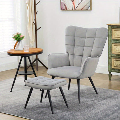 Fauteuil – Lounge Stoel – Relaxfauteuil – Draaifauteuil – Armstoel – Lichtgrijs – Gestoffeerd – Inclusief Voetenbankje – Houten Frame – Maximaal 120 kg Belastbaar