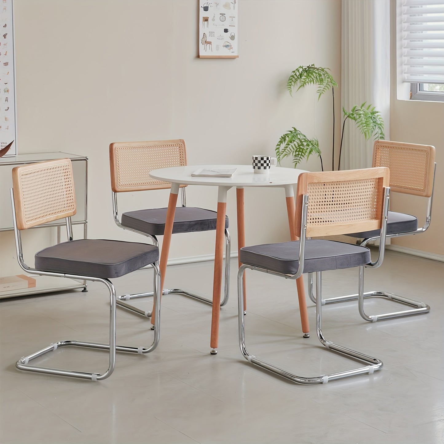Eetkamerstoelen – Stoelen – Design Stoelen – Keukenstoelen – Set van 4 – Grijze Velvet Bekleding – Handgeweven Rieten Rugleuning – Massief Houten Frame – Comfortabele Zitting – Onderhoudsvriendelijk