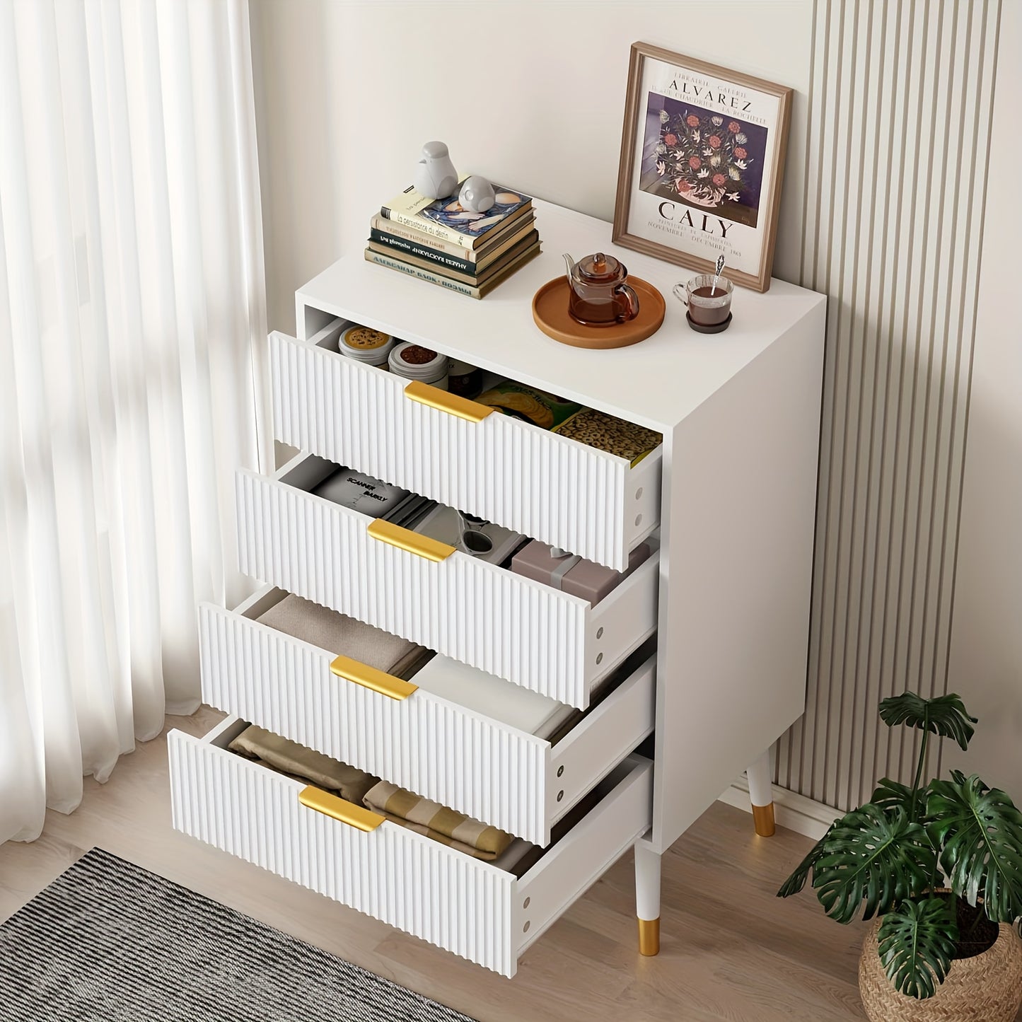 Opbergkast – Kast – Ladenkast – Ladekast – Dressoir – Zwart Met Geborsteld Gouden Handgrepen – 4 Laden – Stevige Constructie – Eenvoudige Montage